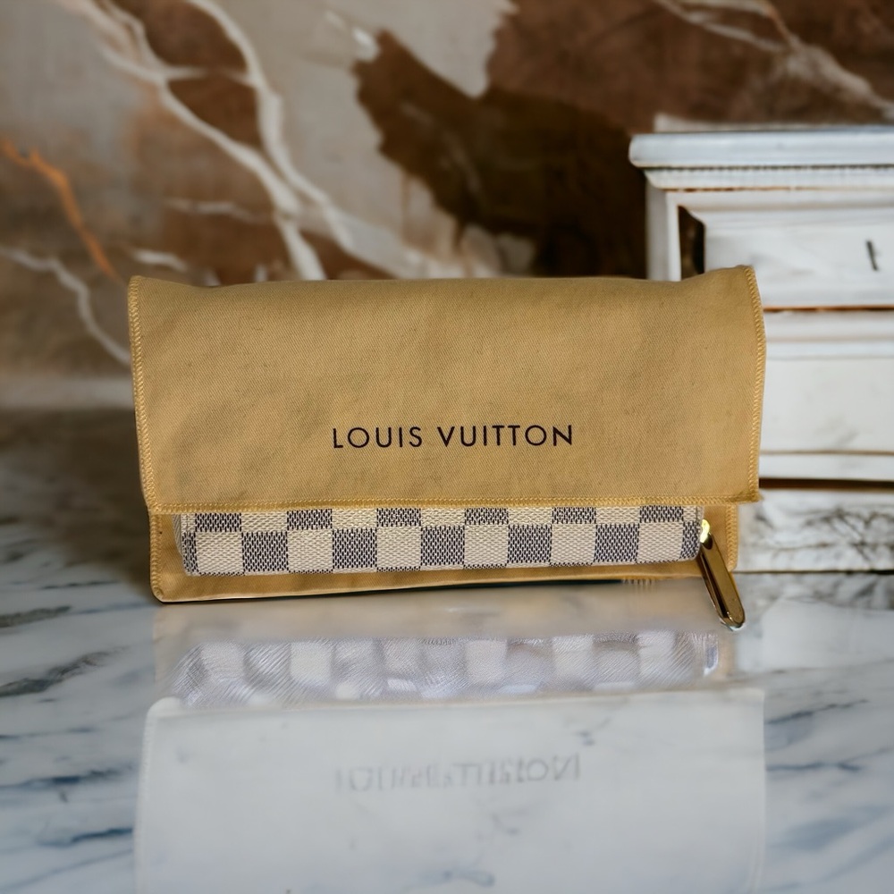 LOUIS VUITTON -DUST BAG ONLY 1 Pc